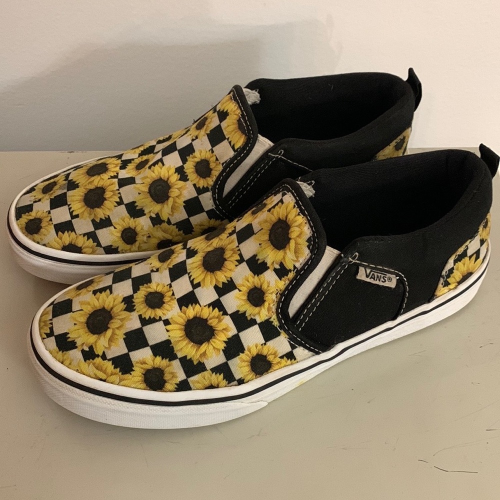 Vans slip ons Size 5